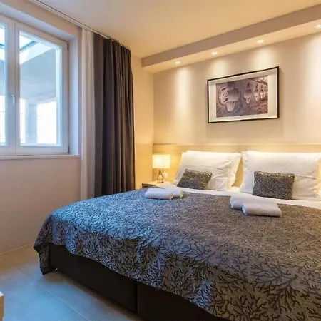 1 Bedroom Lovely Apartment In Molunat * 몰루나트