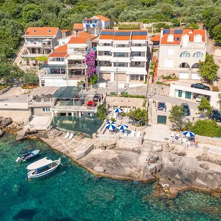 1 Bedroom Gorgeous In *